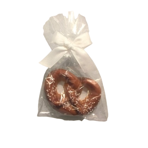 Schwäbische Brezel aus Marzipan